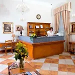 Chateau فندق