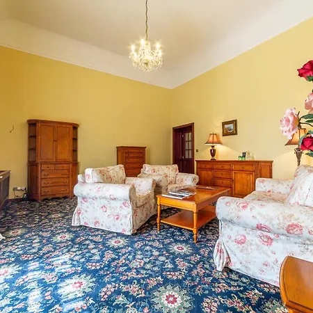 Hotel Chateau 4*