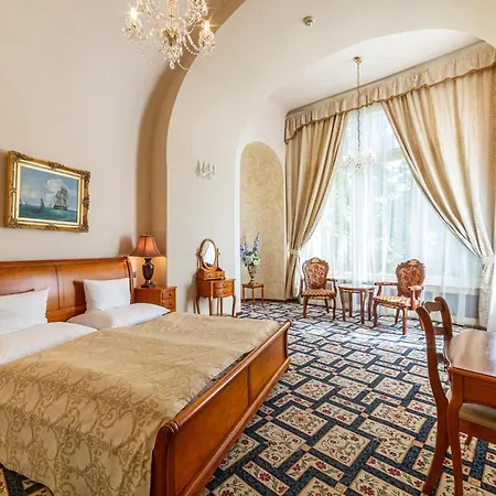 Hotel Chateau