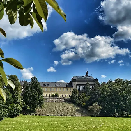 Chateau Hotel Zbiroh