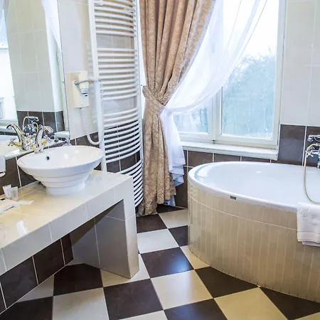 Chateau 4*