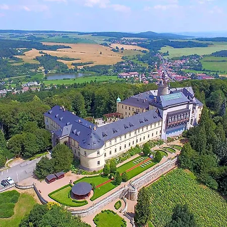 Hotel Chateau Zbiroh