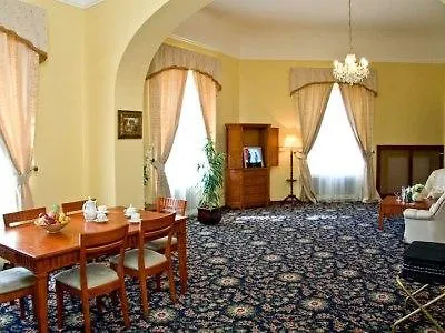 Hotel Chateau