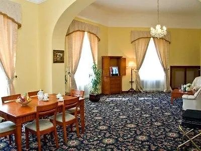 Hotel Chateau
