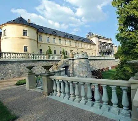 Chateau 즈비로흐