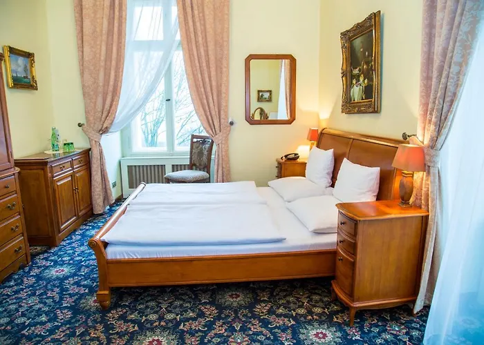 Chateau 4* Zbiroh