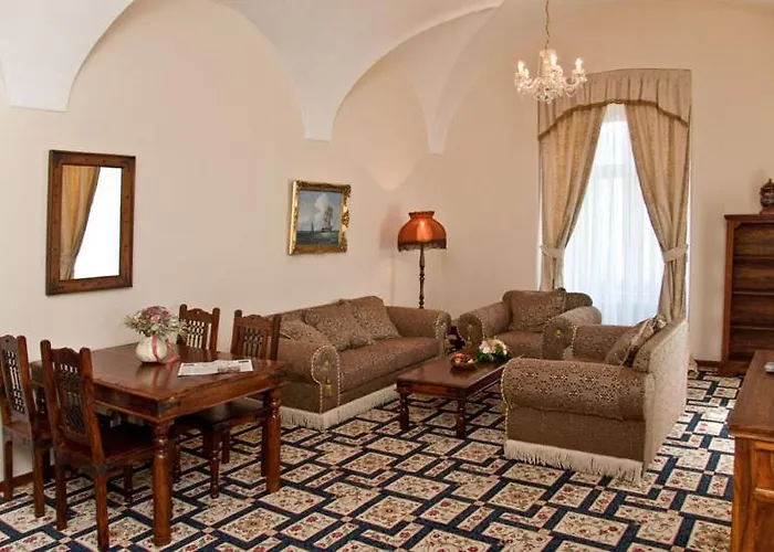 Chateau 4* Zbiroh