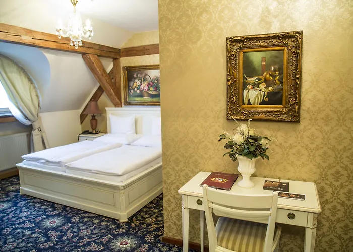 Chateau Hotel 4*