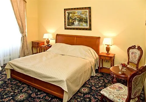 Chateau מלון 4*